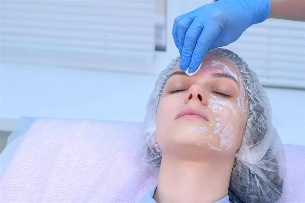 anesthetic-for-cosmetic-procedures343782812-scaled anesthetic-for-cosmetic-procedures343782812-scaled